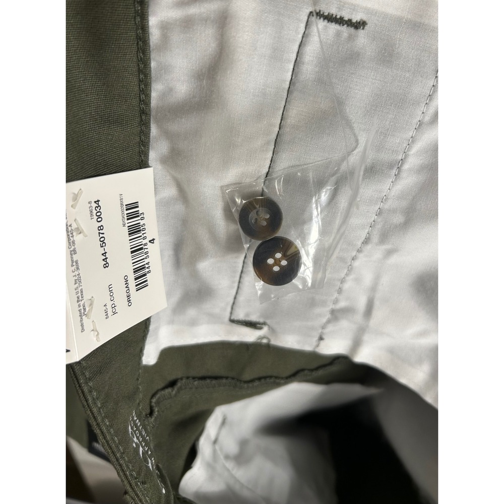 NWT ana A New Approach Women Bermuda Shorts Oregano Green 9 Inch Inseam Size 4 - Picture 10 of 11